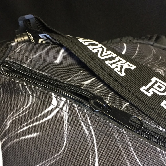 New ❤️Pink Victoria Secret weekend big  bag - Picture 6 of 8